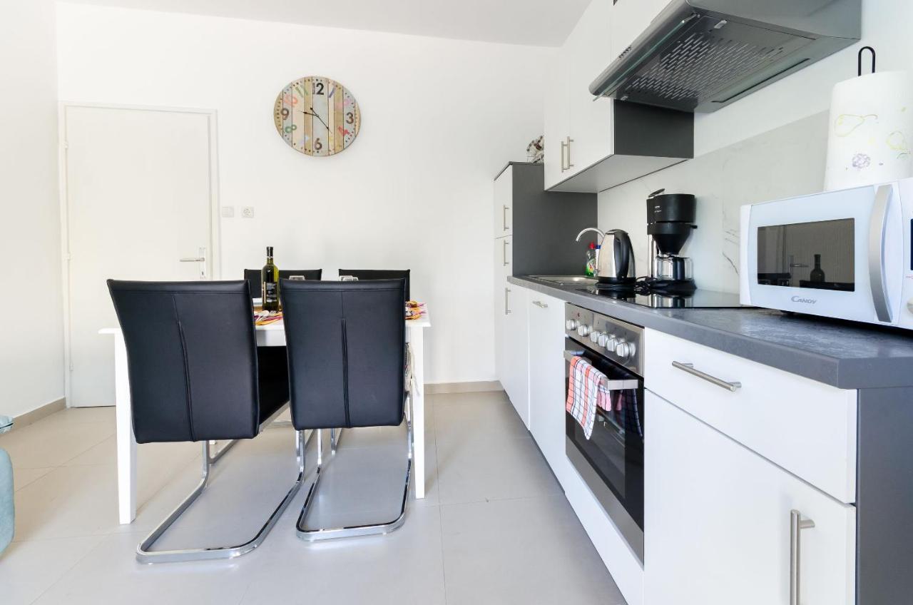 Apartments And Rooms Bianca Barbat na Rabu Exterior photo
