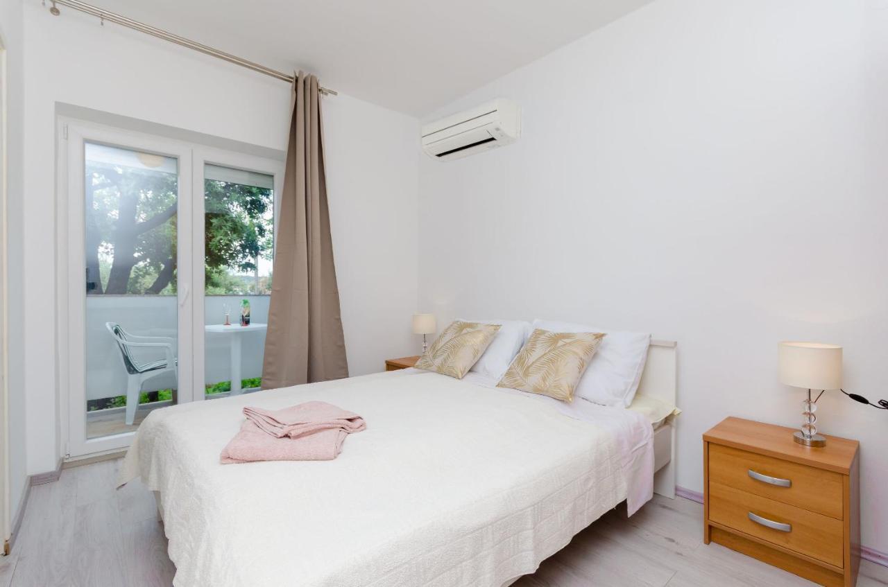 Apartments And Rooms Bianca Barbat na Rabu Exterior photo