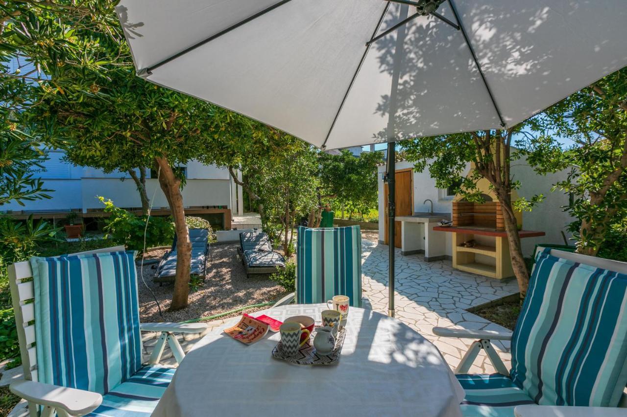 Apartments And Rooms Bianca Barbat na Rabu Exterior photo