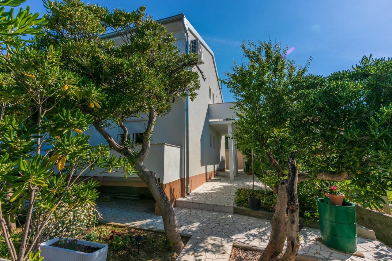 Apartments And Rooms Bianca Barbat na Rabu Exterior photo
