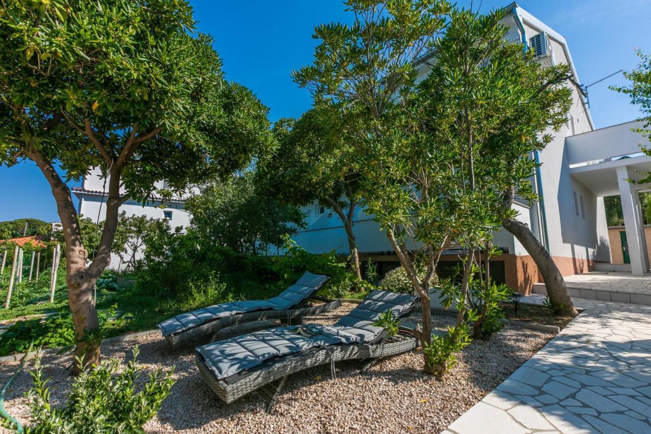 Apartments And Rooms Bianca Barbat na Rabu Exterior photo