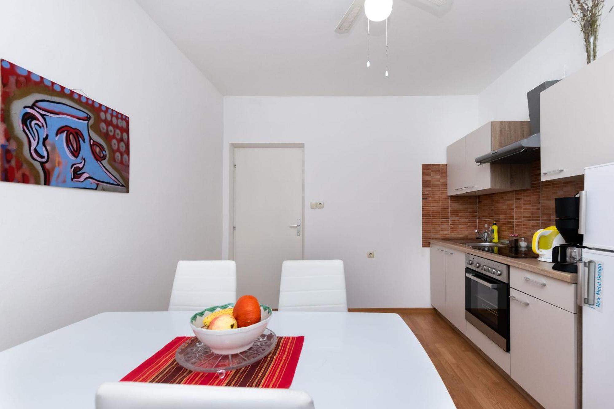 Apartments And Rooms Bianca Barbat na Rabu Exterior photo